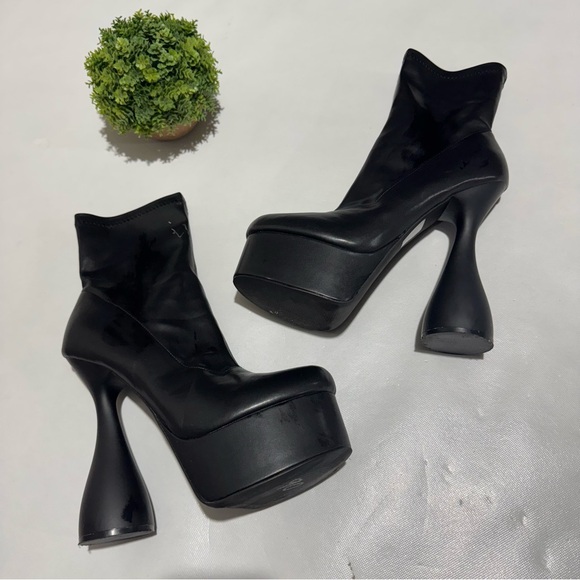 Fashion Nova Shoes - Women's Black Platform Ankle Boots - High Heel Fashion